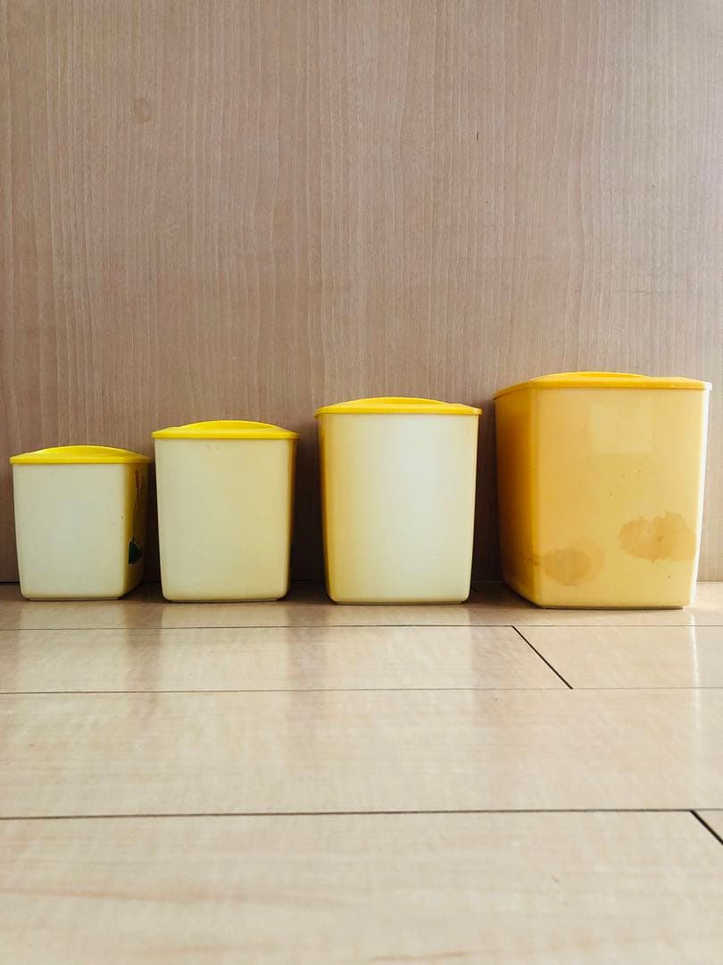 1970‘sレトロ花柄プラスチック保存容器セット 4個