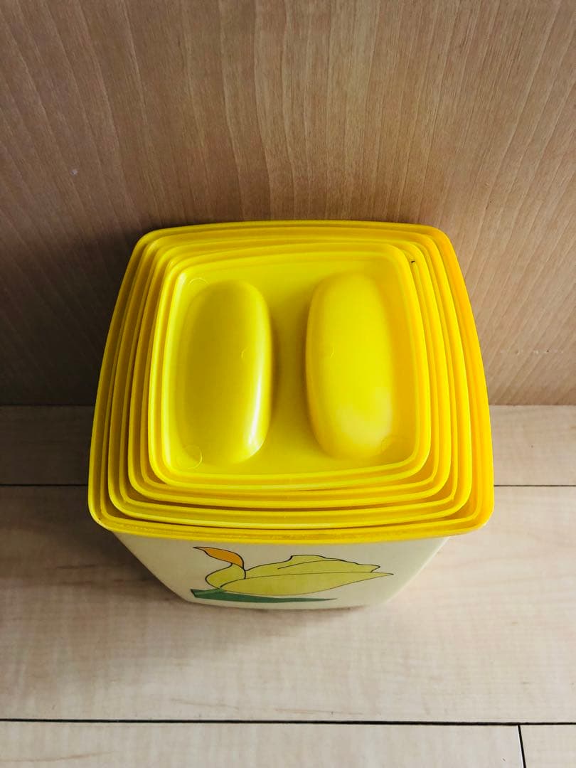 1970‘sレトロ花柄プラスチック保存容器セット 4個