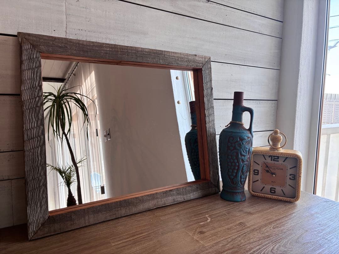 【大】海辺の塩風と太陽で天然エイジングされた無垢古木を使った壁掛けミラーNO.2