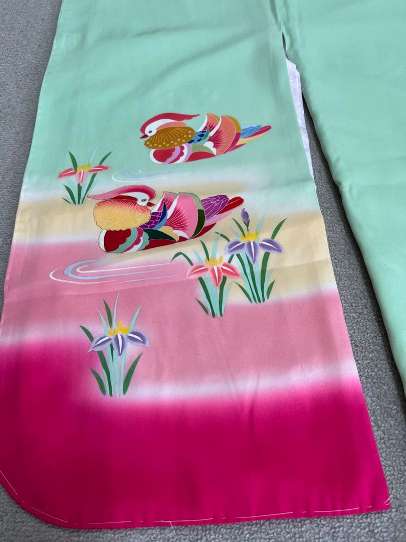 中古★美品　七五三　きものと長襦袢　2点　四つ身　C07