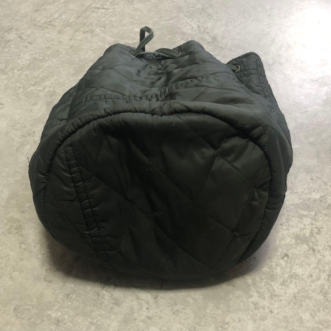 希少 Barbour バブアー キルティング 巾着バッグ ポーチ 英国王室