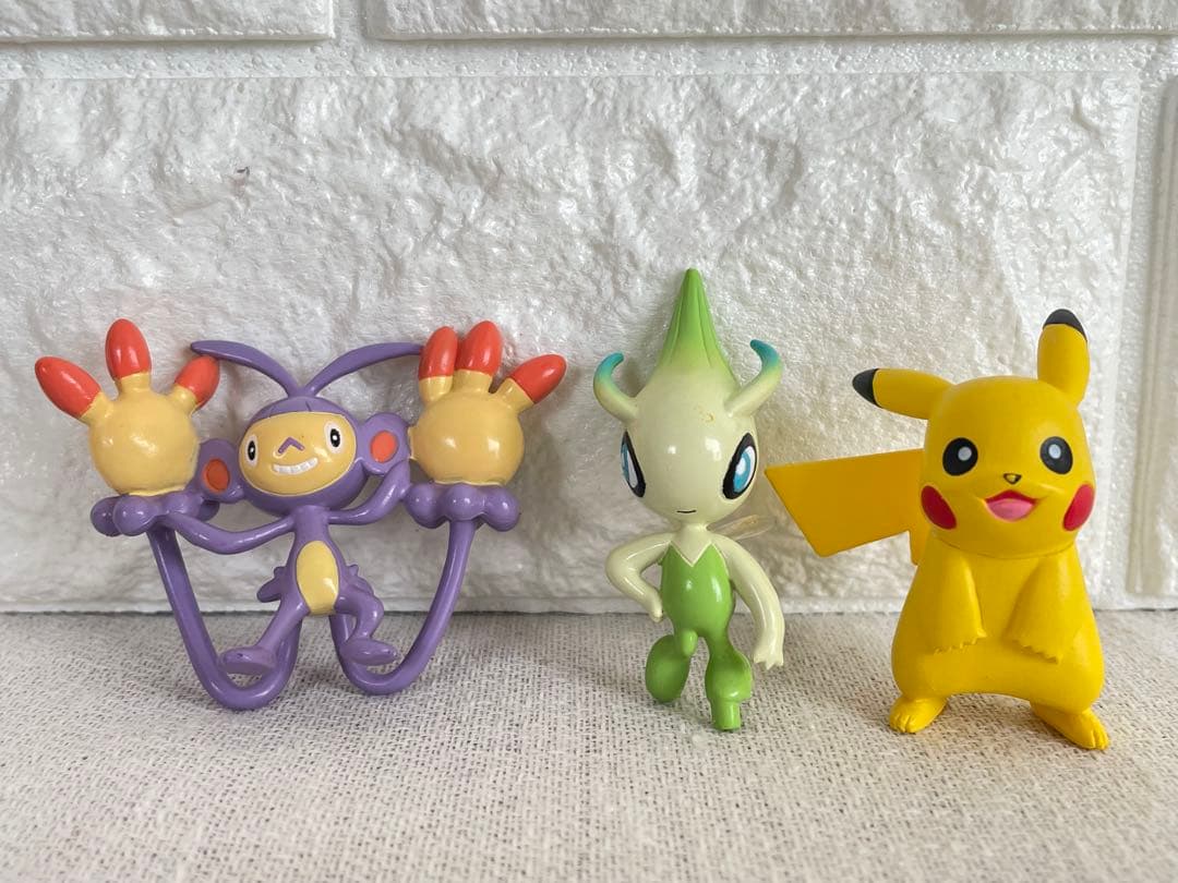 ポケモン　46個　まとめ売り　モンコレ　ゲットコレクション　メタモン　リザードン