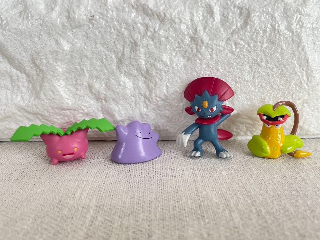 ポケモン　46個　まとめ売り　モンコレ　ゲットコレクション　メタモン　リザードン