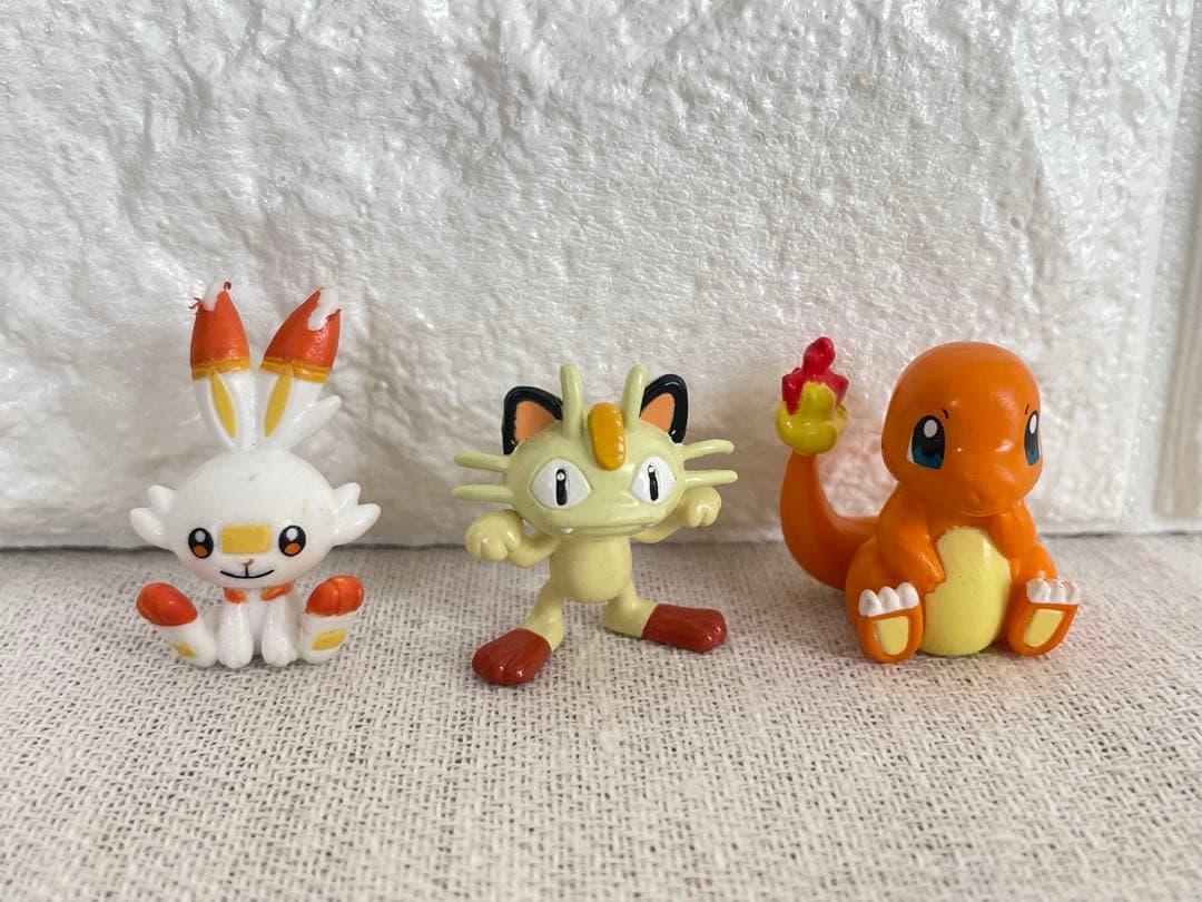 ポケモン　46個　まとめ売り　モンコレ　ゲットコレクション　メタモン　リザードン