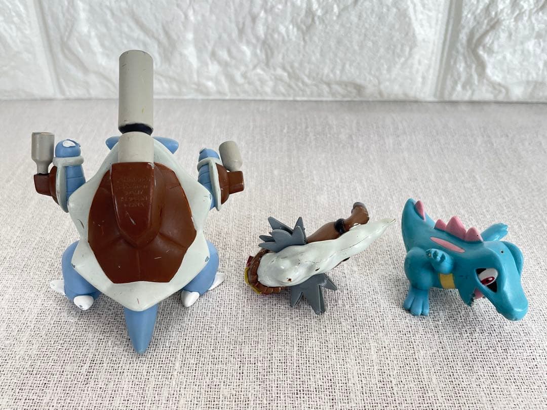 ポケモン　46個　まとめ売り　モンコレ　ゲットコレクション　メタモン　リザードン