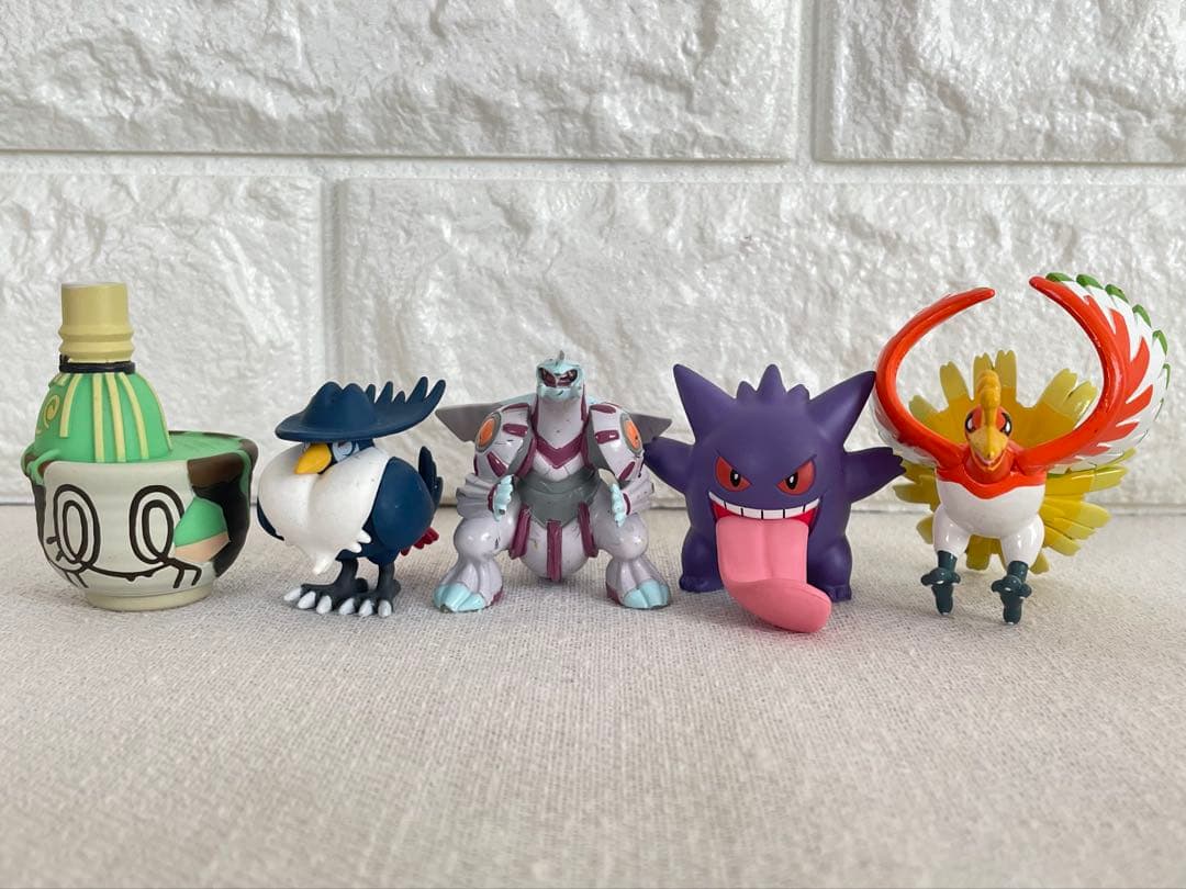 ポケモン　46個　まとめ売り　モンコレ　ゲットコレクション　メタモン　リザードン