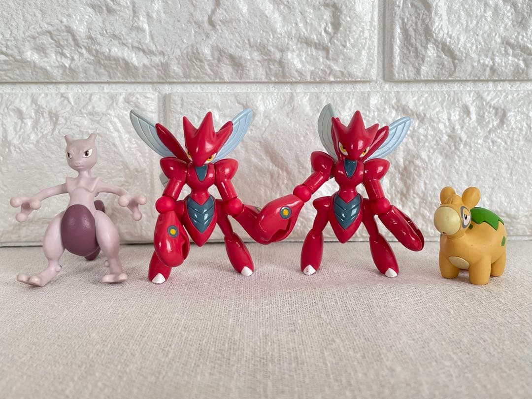 ポケモン　46個　まとめ売り　モンコレ　ゲットコレクション　メタモン　リザードン