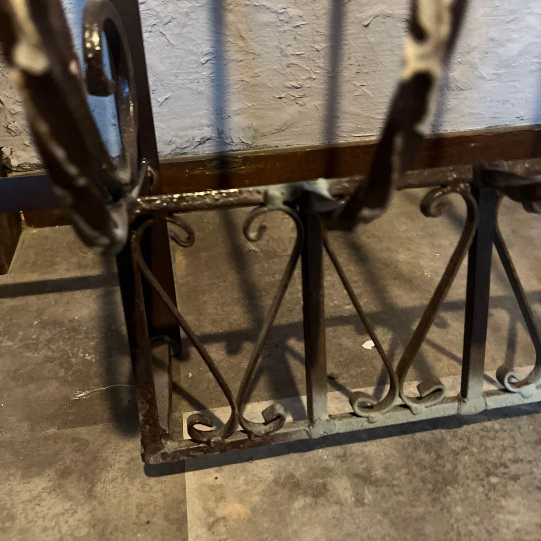 大きな変わった形のアンティークのアイアン＊ガーデニングにぴったり