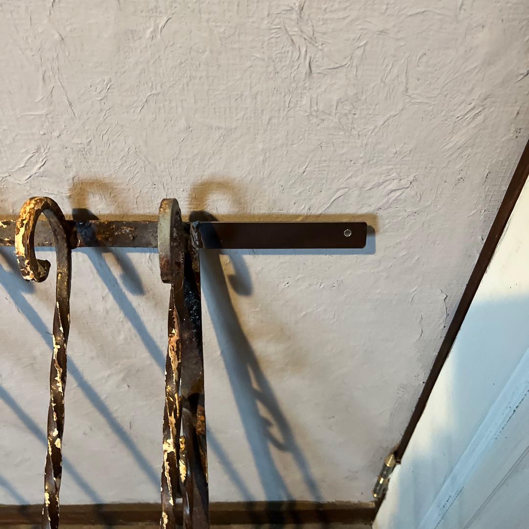 大きな変わった形のアンティークのアイアン＊ガーデニングにぴったり