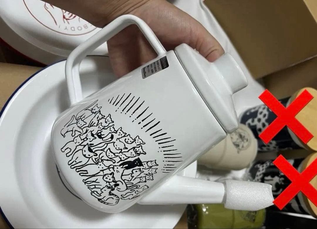 新品　cat's issue ホーロー　皿　　タンブラー　キャッツイシュー