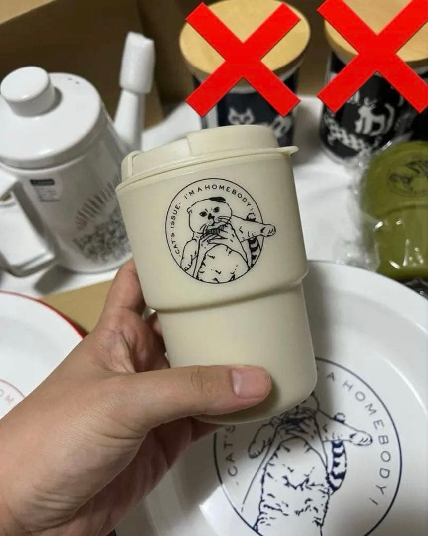 新品　cat's issue ホーロー　皿　　タンブラー　キャッツイシュー