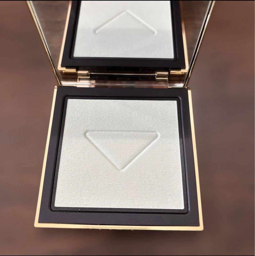 PRADA リセット セッティング パウダー