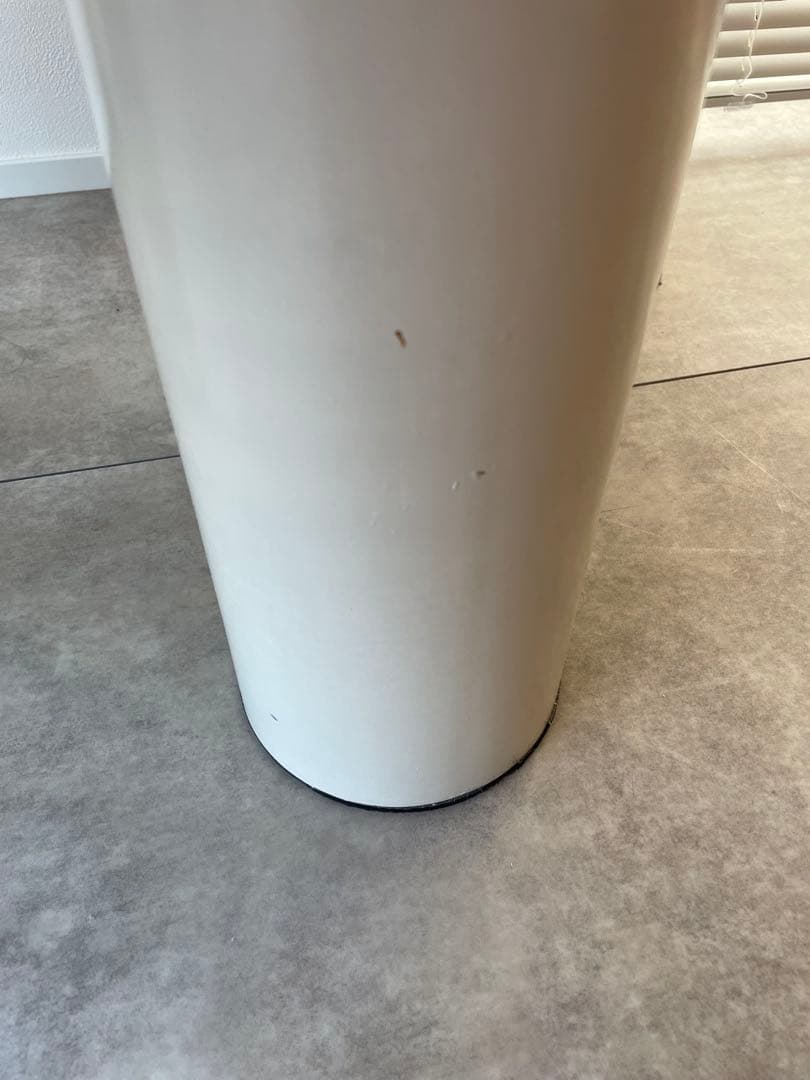 アシンメトリック センターテーブル　ポストモダン　北欧　ローテーブル