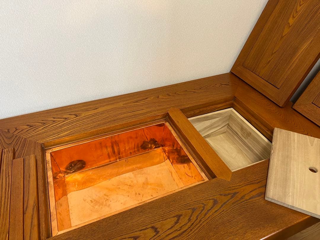 囲炉裏付きテーブル