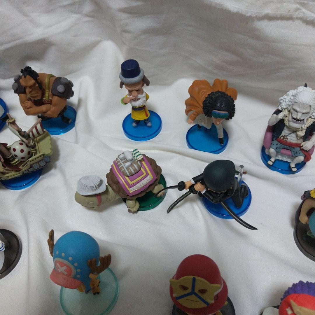 まとめ売りワーコレ フィギュア22体白ひげMEGA.コビー.青キジ.モンブラン等