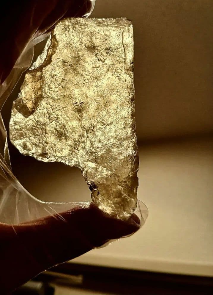 【美品 高品質】リビアングラス 原石　ラフ　高品質　インパクトガラス