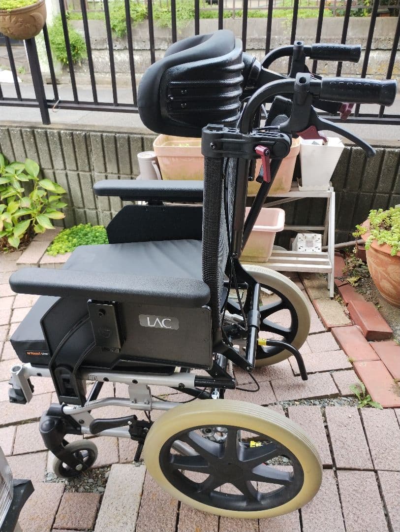 介護用車椅子 Netti 4U CE Plus リクライニング ティルト 可能