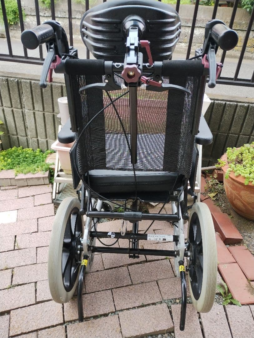 介護用車椅子 Netti 4U CE Plus リクライニング ティルト 可能