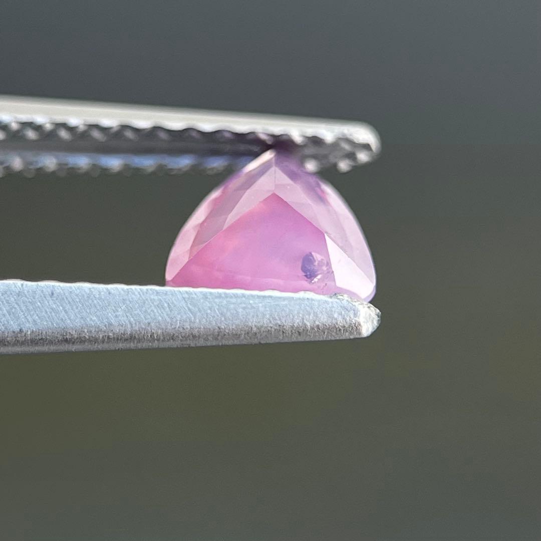 スリランカ産非加熱天然シルキーピンクサファイアルース