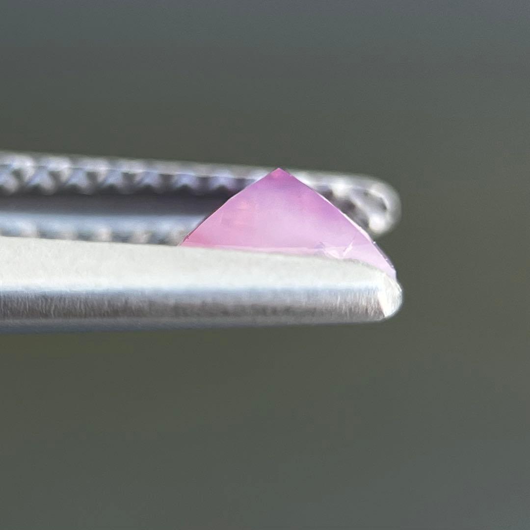 スリランカ産非加熱天然シルキーピンクサファイアルース