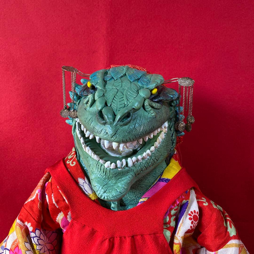 怪獣ドラゴン着物姿