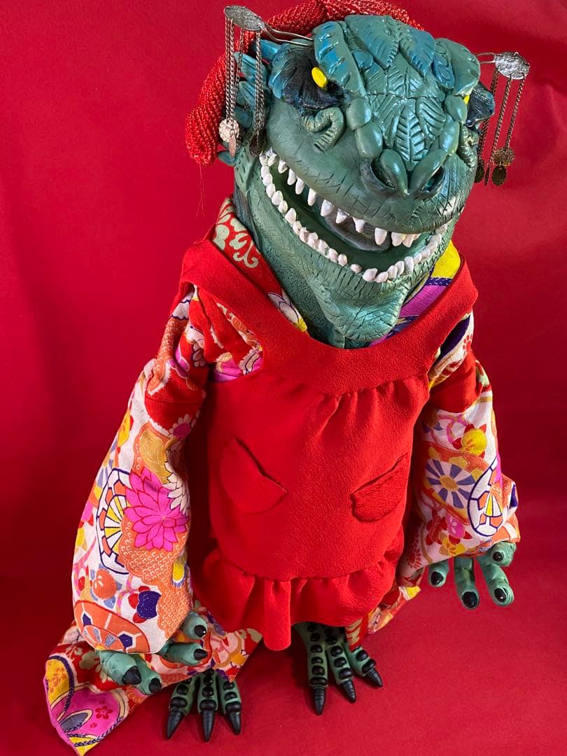 怪獣ドラゴン着物姿