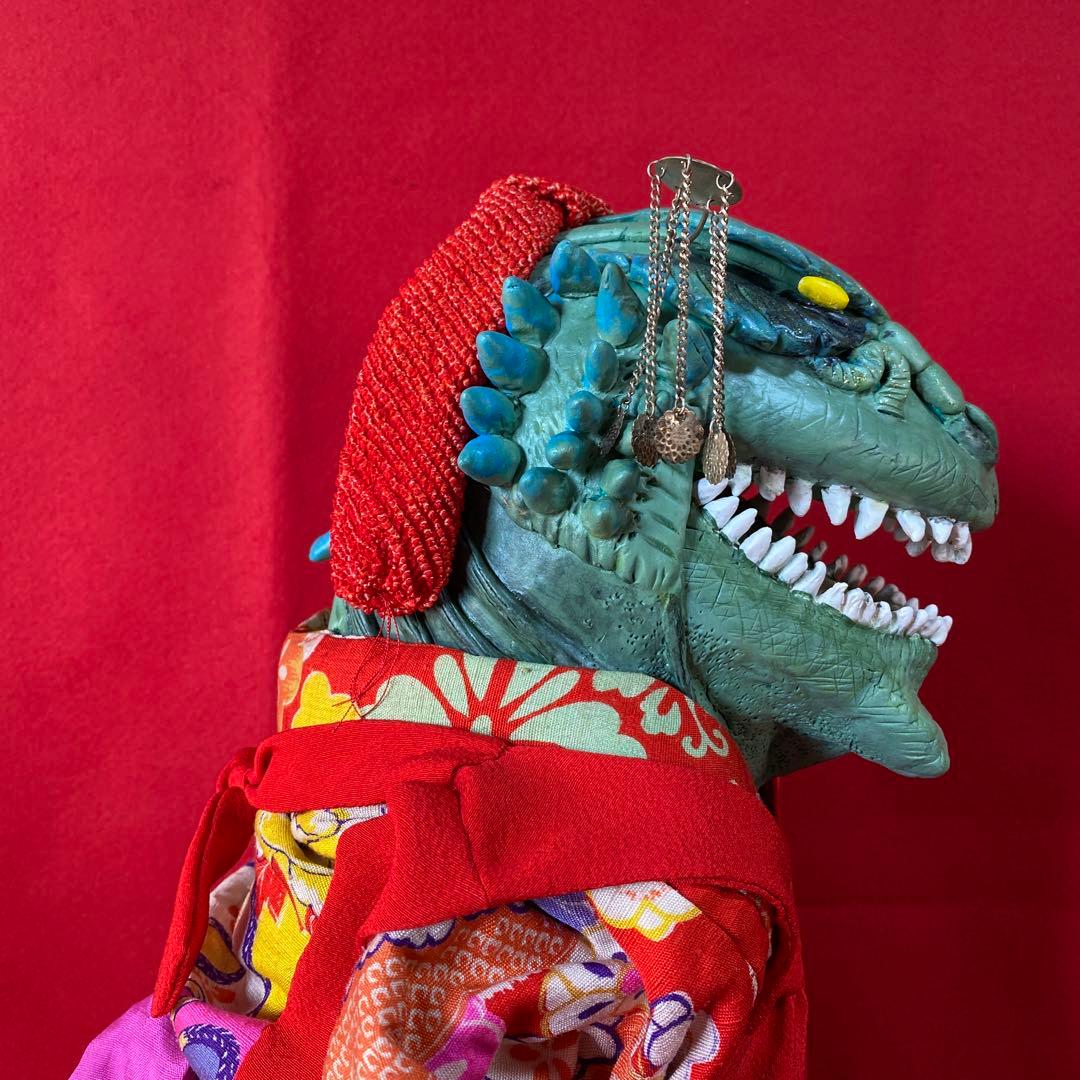 怪獣ドラゴン着物姿