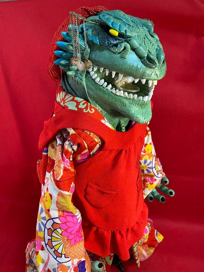 怪獣ドラゴン着物姿