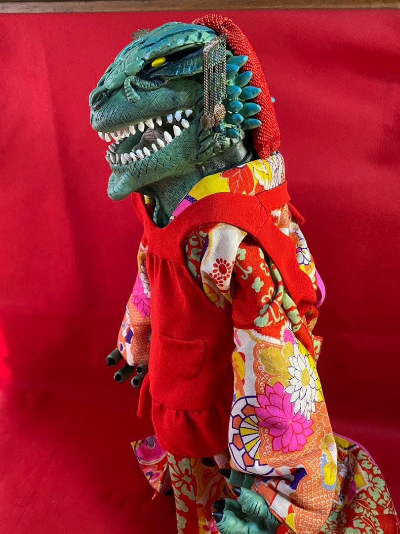 怪獣ドラゴン着物姿