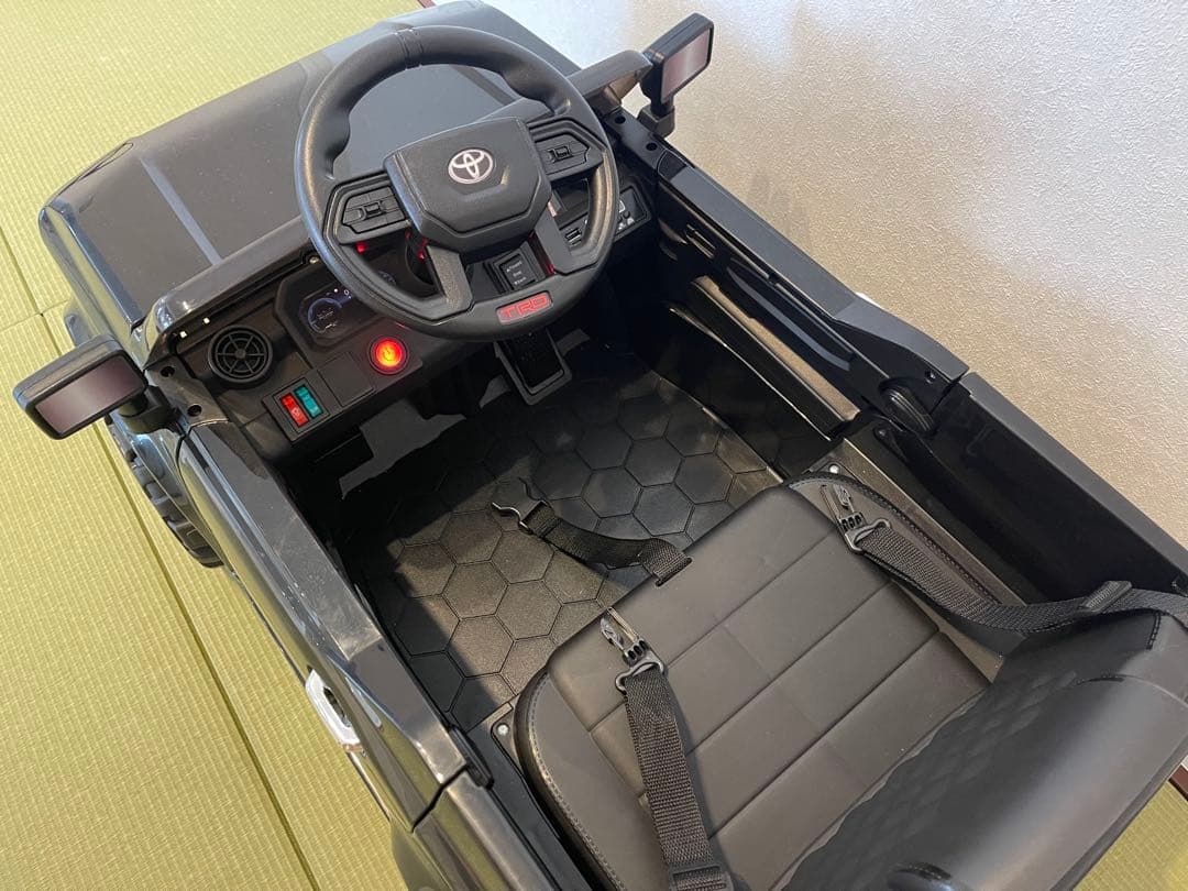 乗用ラジコン　TOYOTA　ランクル