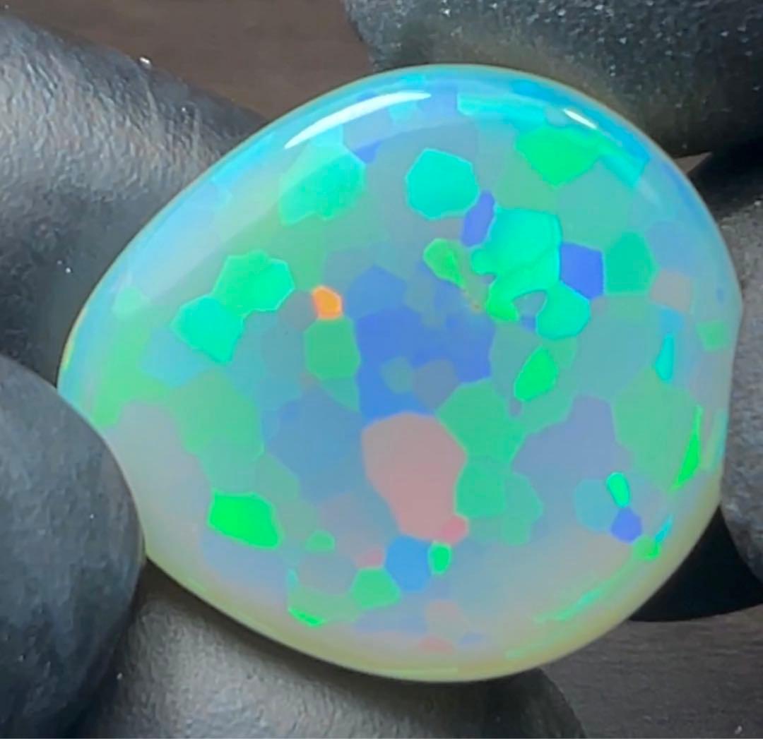 ◆極美◆16.870ct エチオピアオパール 宝石 ジュエリー パワーストーン