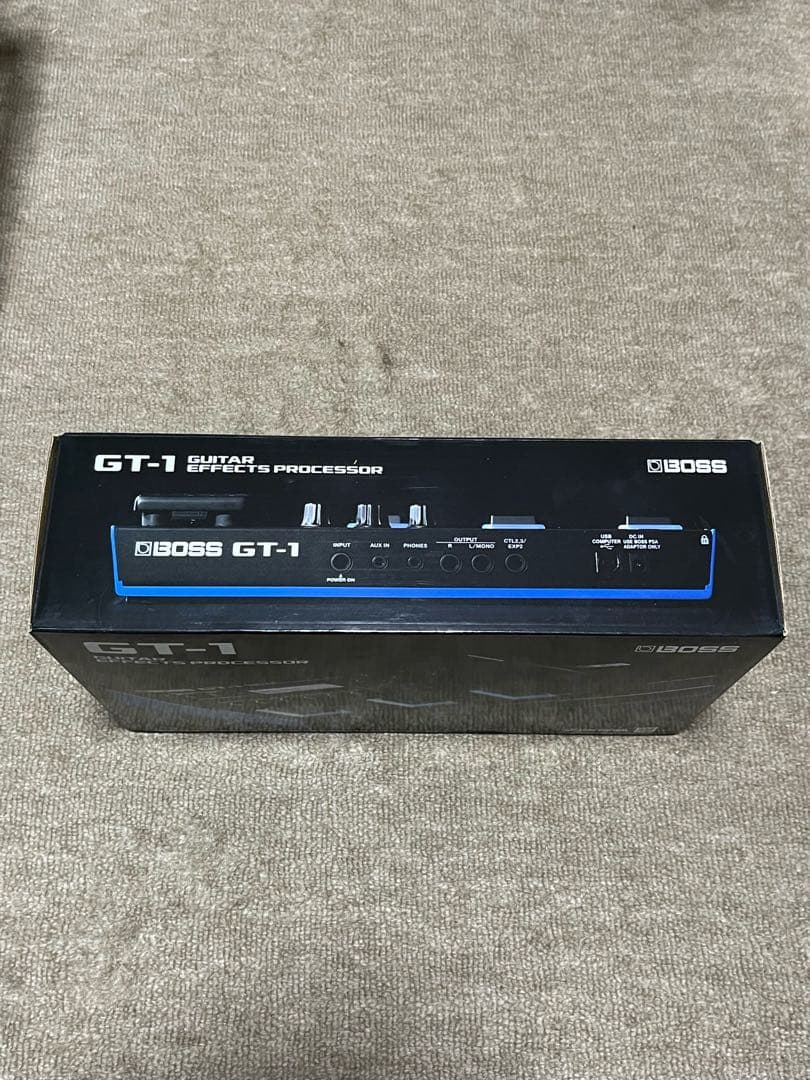 少し値下げ！BOSS GT-1 ギターエフェクター　教科書付き！