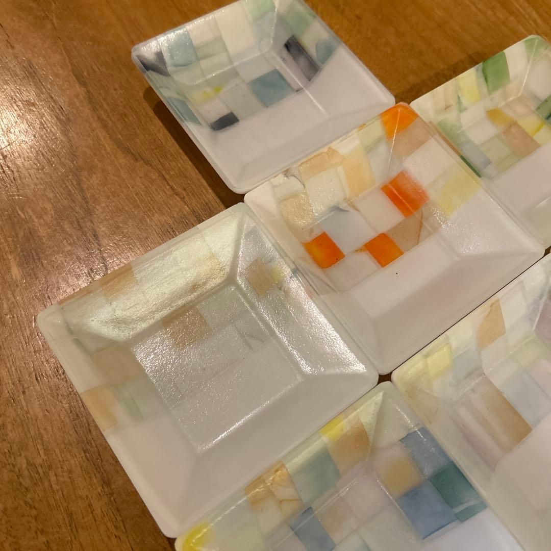 藤本咲　乳白パッチワークガラス皿　10枚