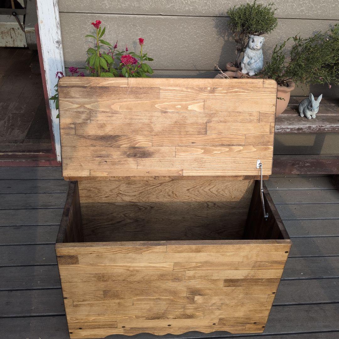 波型デザイン収納テーブル