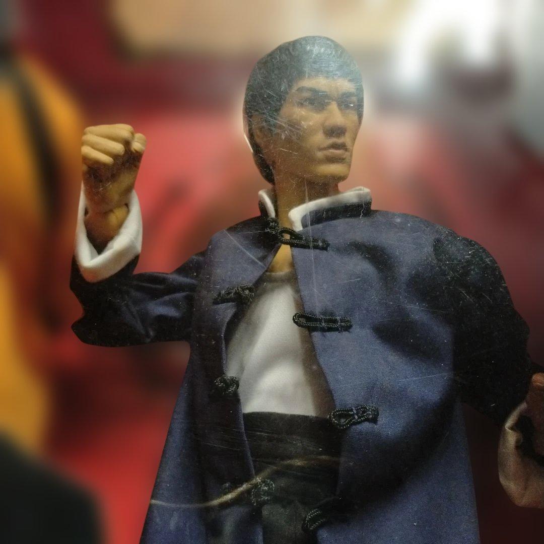 ASYLUM ブルース・リー アクションフィギュア