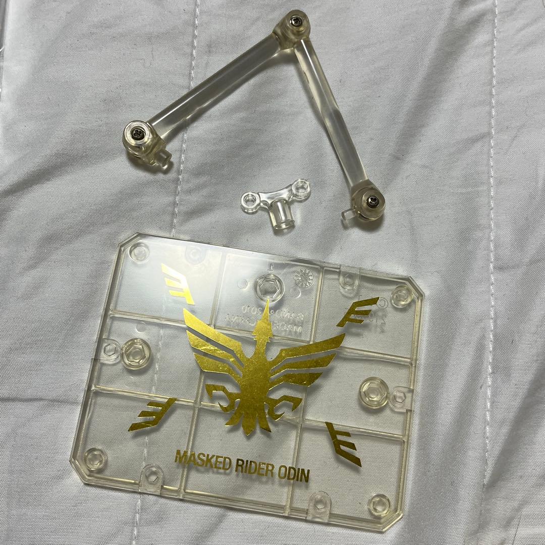 S.H.Figuarts 仮面ライダーオーディン ＆ ゴルトフェニックス