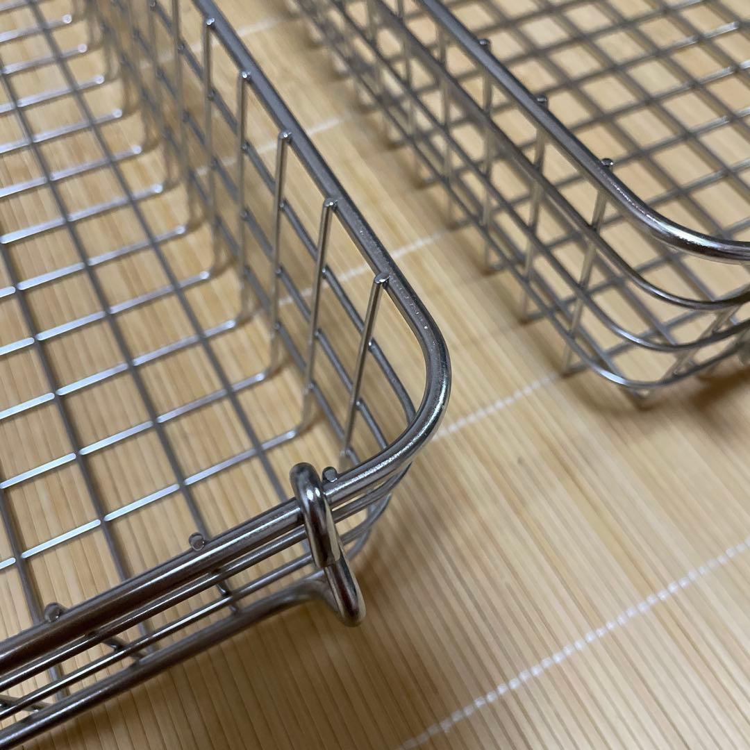 無印良品　ステンレスワイヤー バスケット６の4個セットとバスケット2の2個セット