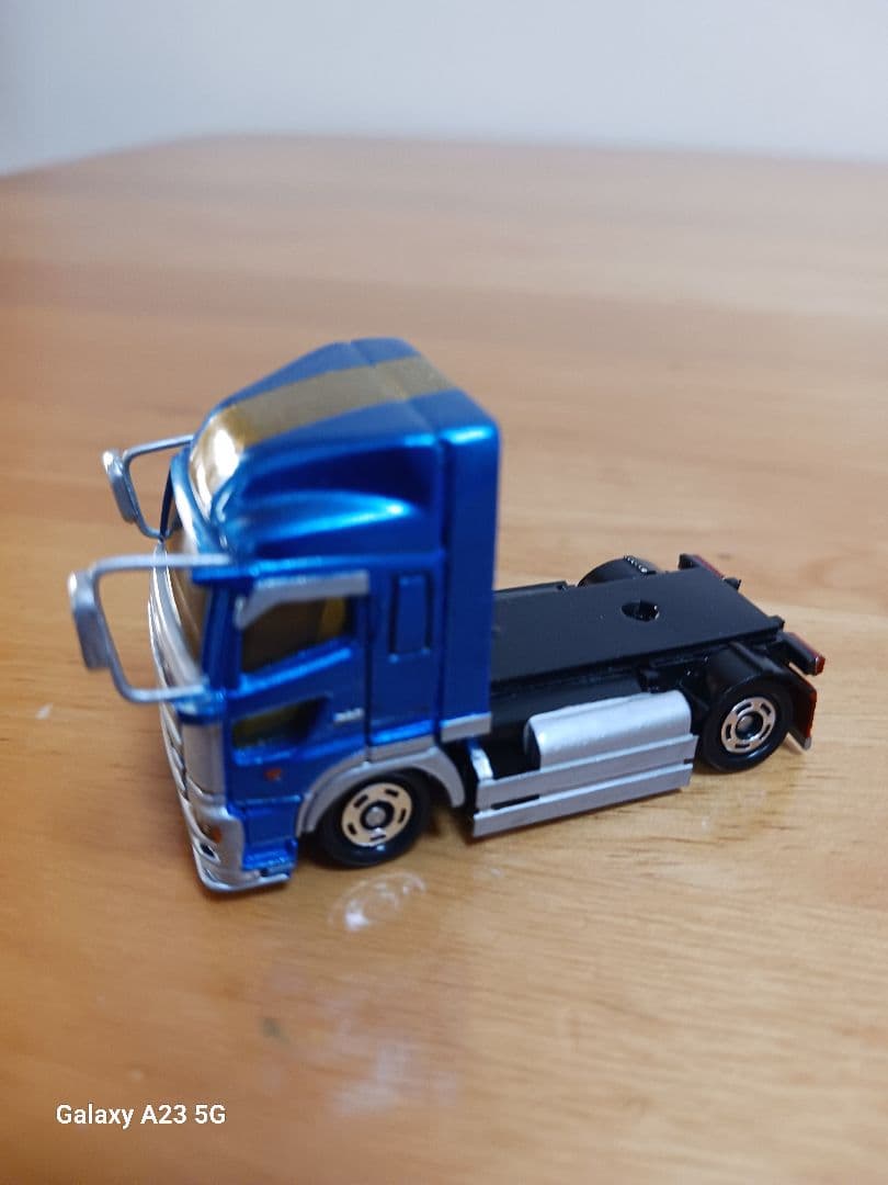 トミカ改造 日野プロフィア トレーラーカスタム - メルカリ