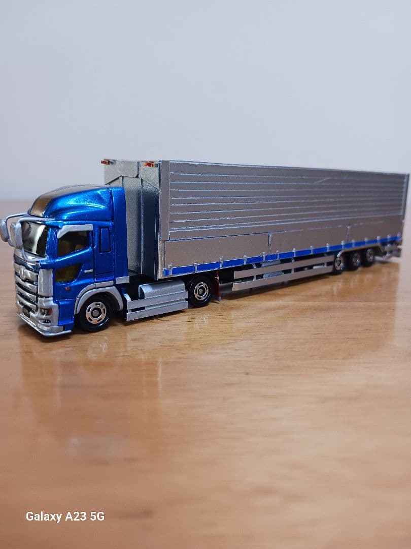 トミカ改造 日野プロフィア トレーラーカスタム - メルカリ