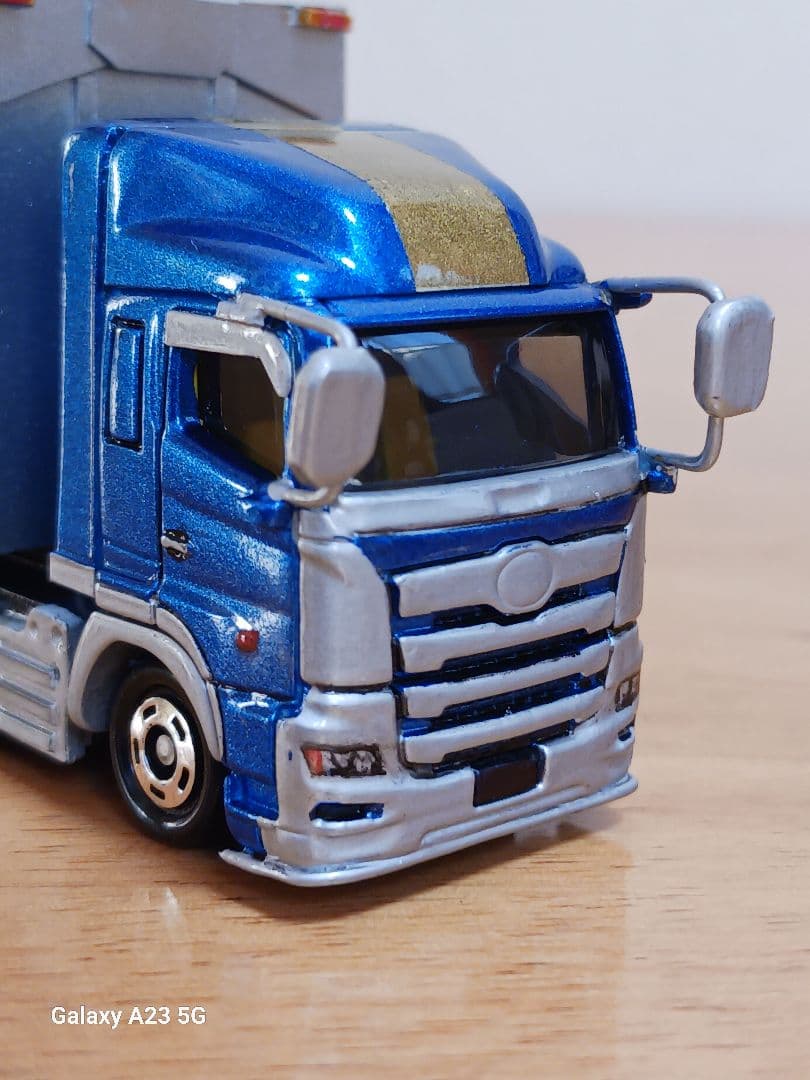 トミカ改造 日野プロフィア トレーラーカスタム - メルカリ