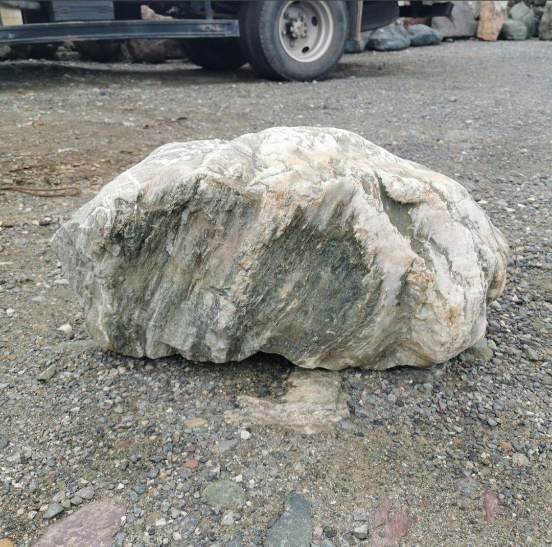 三波石　85キロ　庭石　石　鑑賞石　庭　坪庭　ガーデニング　置物　オブジェ