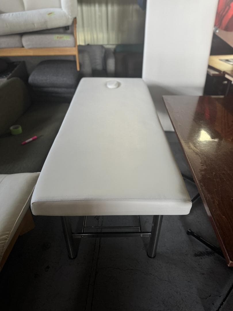 白 ホワイト マッサージベッド 整体ベッド 2台 136