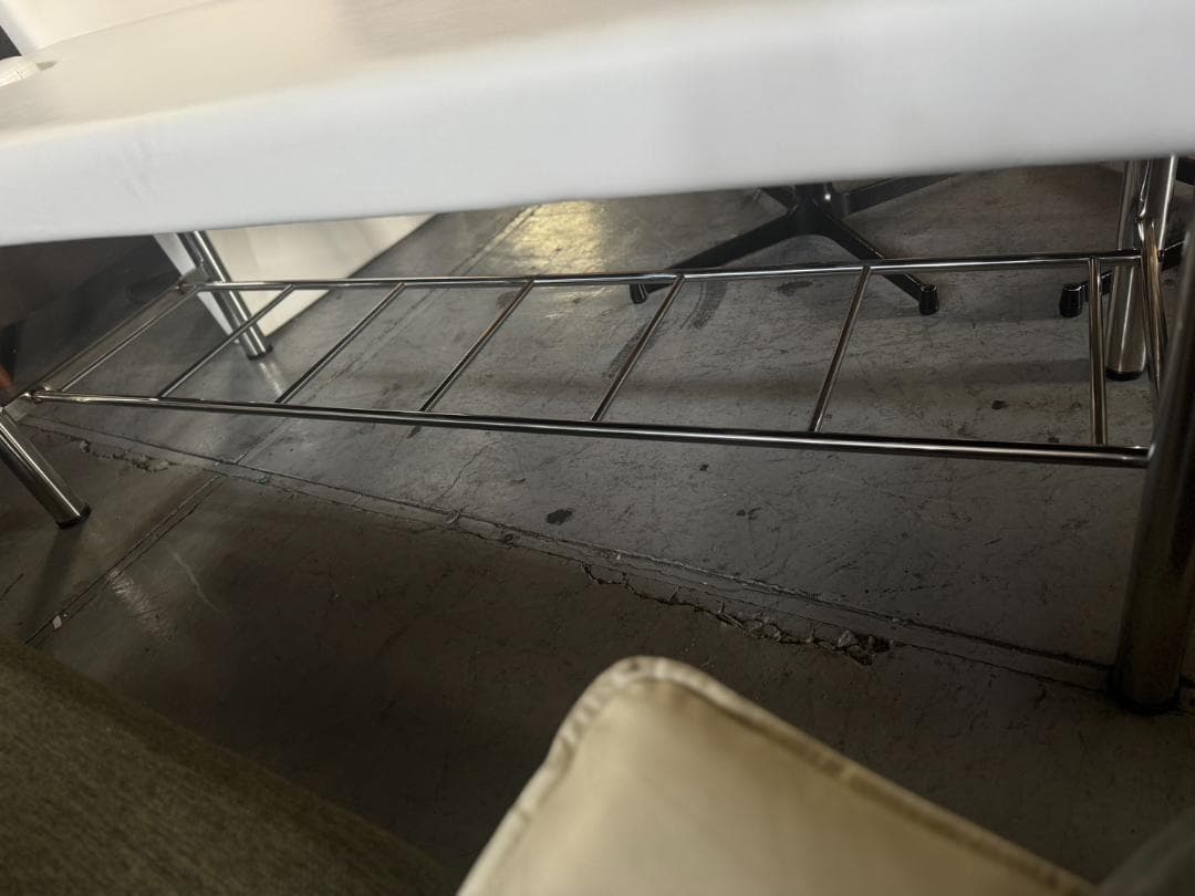 白 ホワイト マッサージベッド 整体ベッド 2台 136