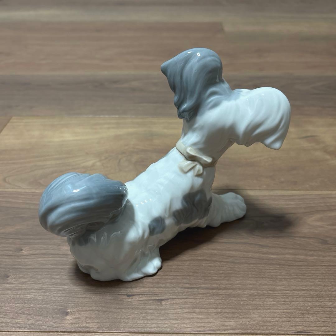 LLADROリヤドロ 犬の陶器(シュナウザー)置物 - メルカリ