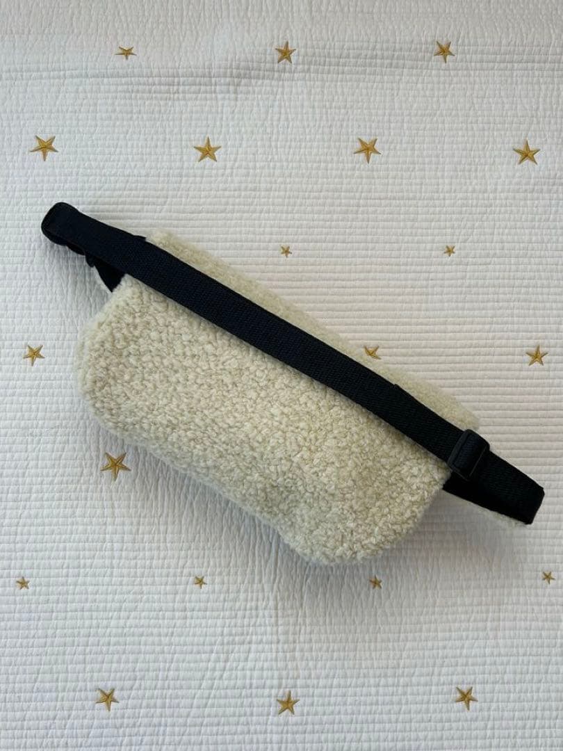 ボディバッグ大　ハンドメイド　ムートンライクなプレミアムボア