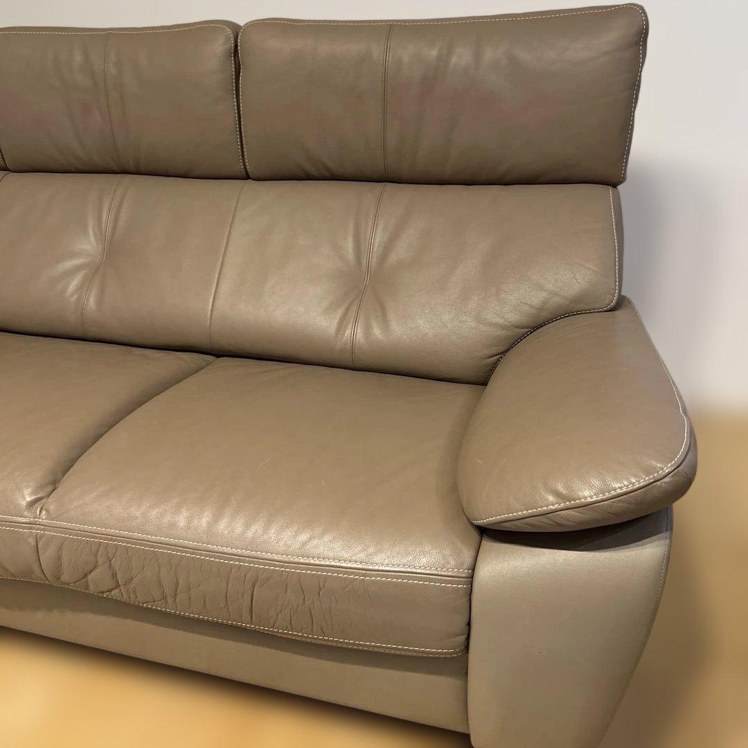 ★送料込★ カリモク家具　グレージュ　本革レザー ソファ 3人掛け