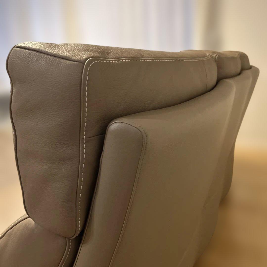 ★送料込★ カリモク家具　グレージュ　本革レザー ソファ 3人掛け