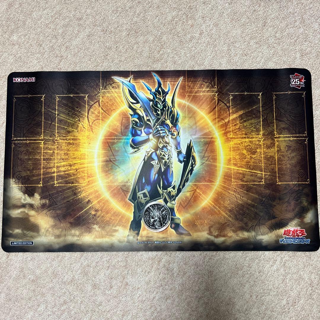 遊戯王 カオスソルジャー 開闢の使者 プレイマット 未使用 - メルカリ