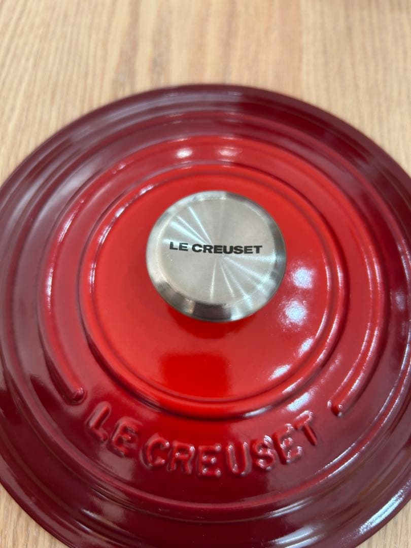 ル・クルーゼ(Le Creuset) ココット・ロンド 20cm チェリーレッド