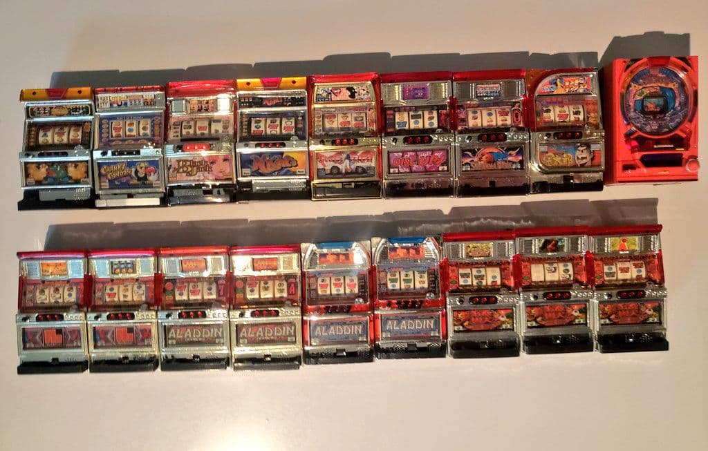 パチスロ魂 / ミニチュアスロットフィギュア43個&その他